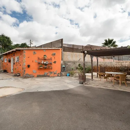 Casa Boulou A El Roque カントリーハウス