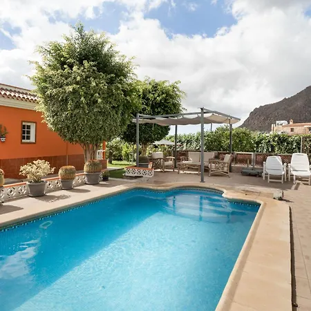 Holiday home Gite De Charme Avec Piscine Privee *